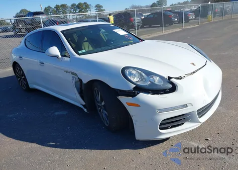 2015 Porsche Panamera E-Hybrid S z USA, uszkodzony, nr VIN WP0AD2A77FL041457